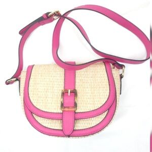 IZZY & Ali Crossbody Woven basket bag